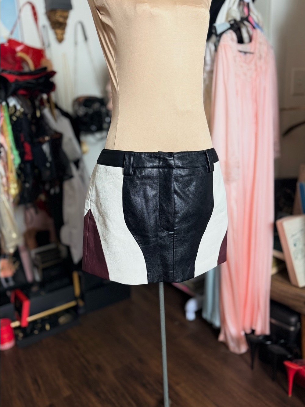 Rhiannon by DYLN Colorblock Faux Leather RETRO style Mini Skirt